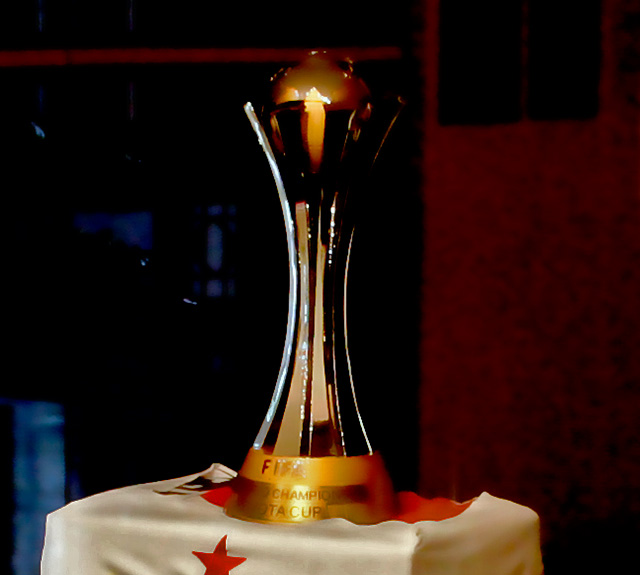 S&atilde;o Paulo's winning trophy from the 2005 FIFA Club World Championship