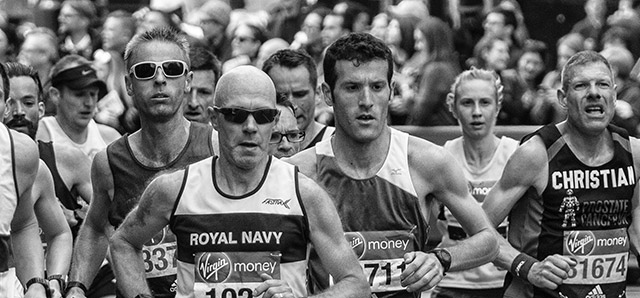 marathon runners using heart rate training zones