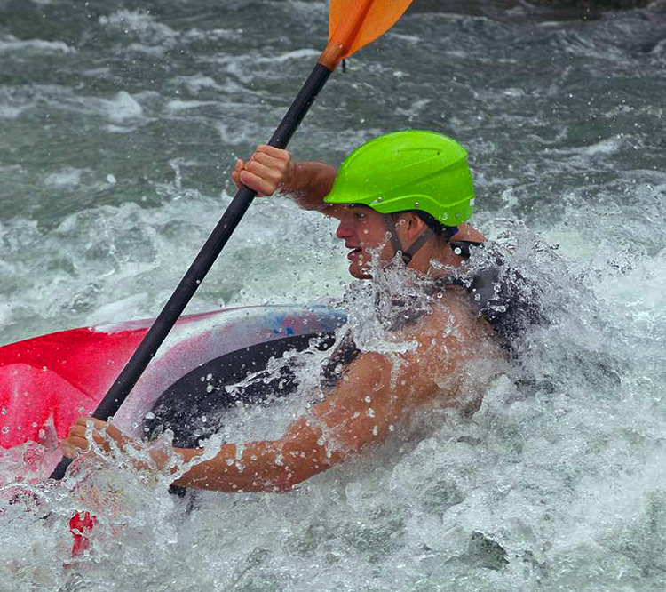 kayak slalom