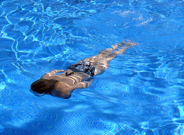 underwater swimming