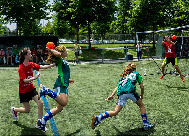 young field handball players