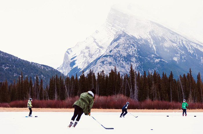 pond hockey