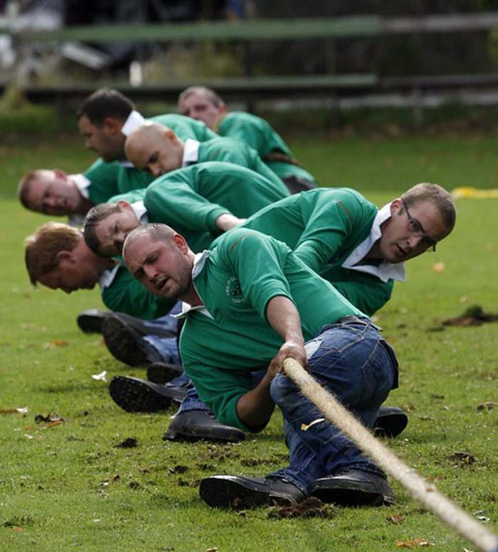 tug of war team
