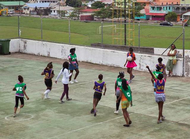 Dominican children play netball