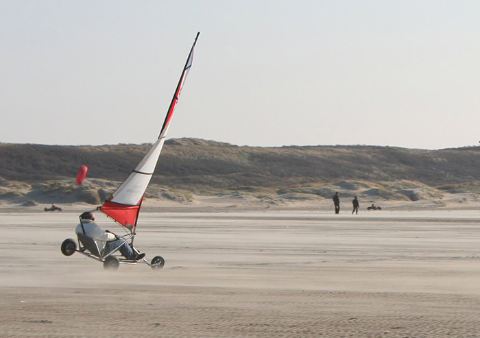 beach sailing